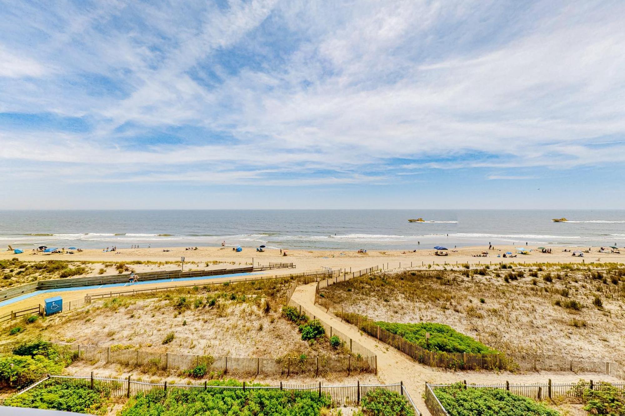 Amber Waves Villa Ocean City Room photo